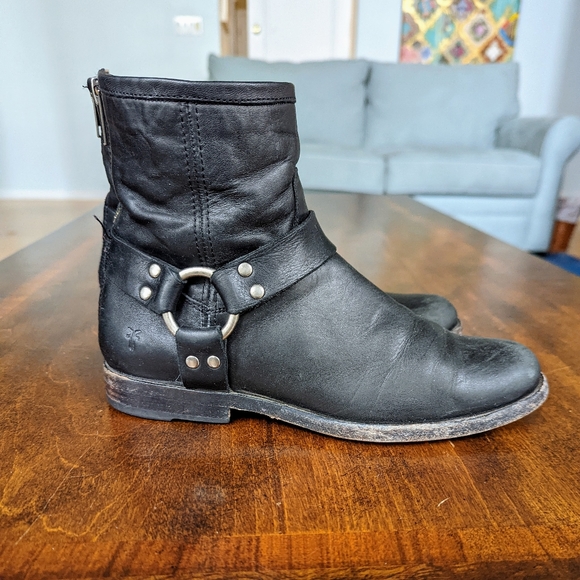 Frye Phillip Harness Short - Picture 3 of 11